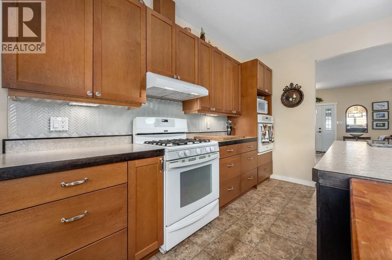 661 LAGOON COURT Road