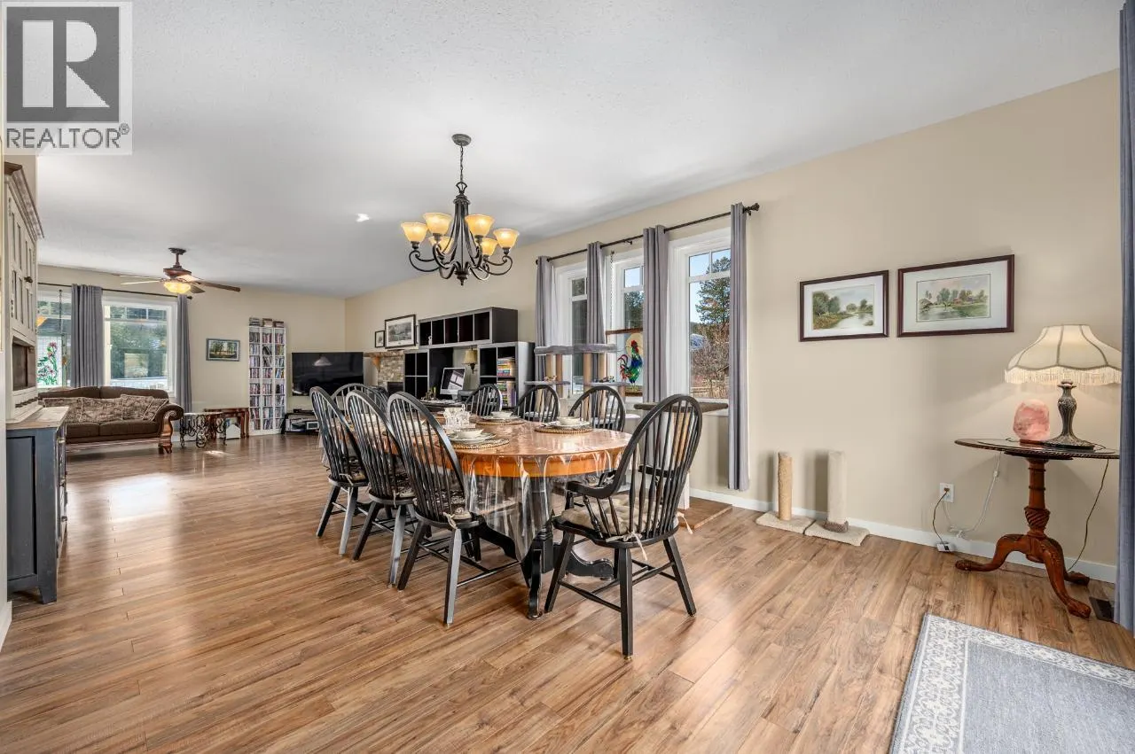 661 LAGOON COURT Road