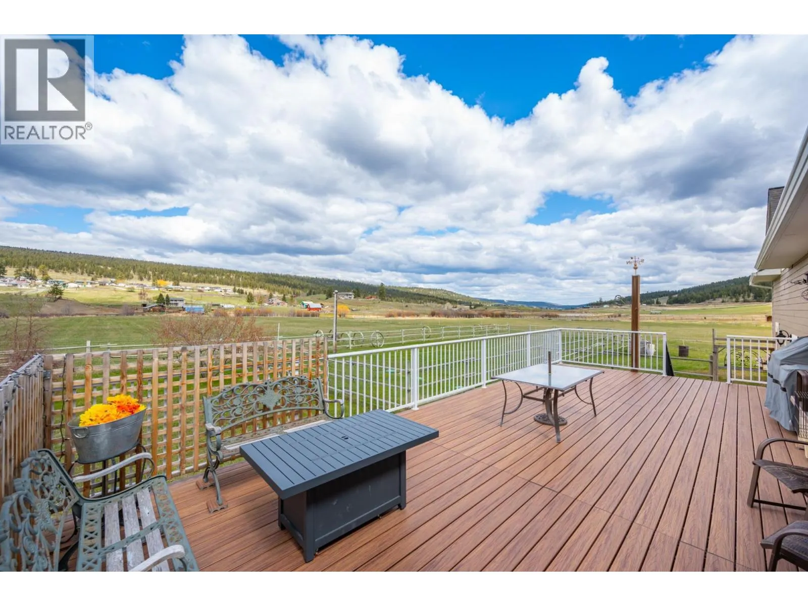 661 LAGOON COURT Road