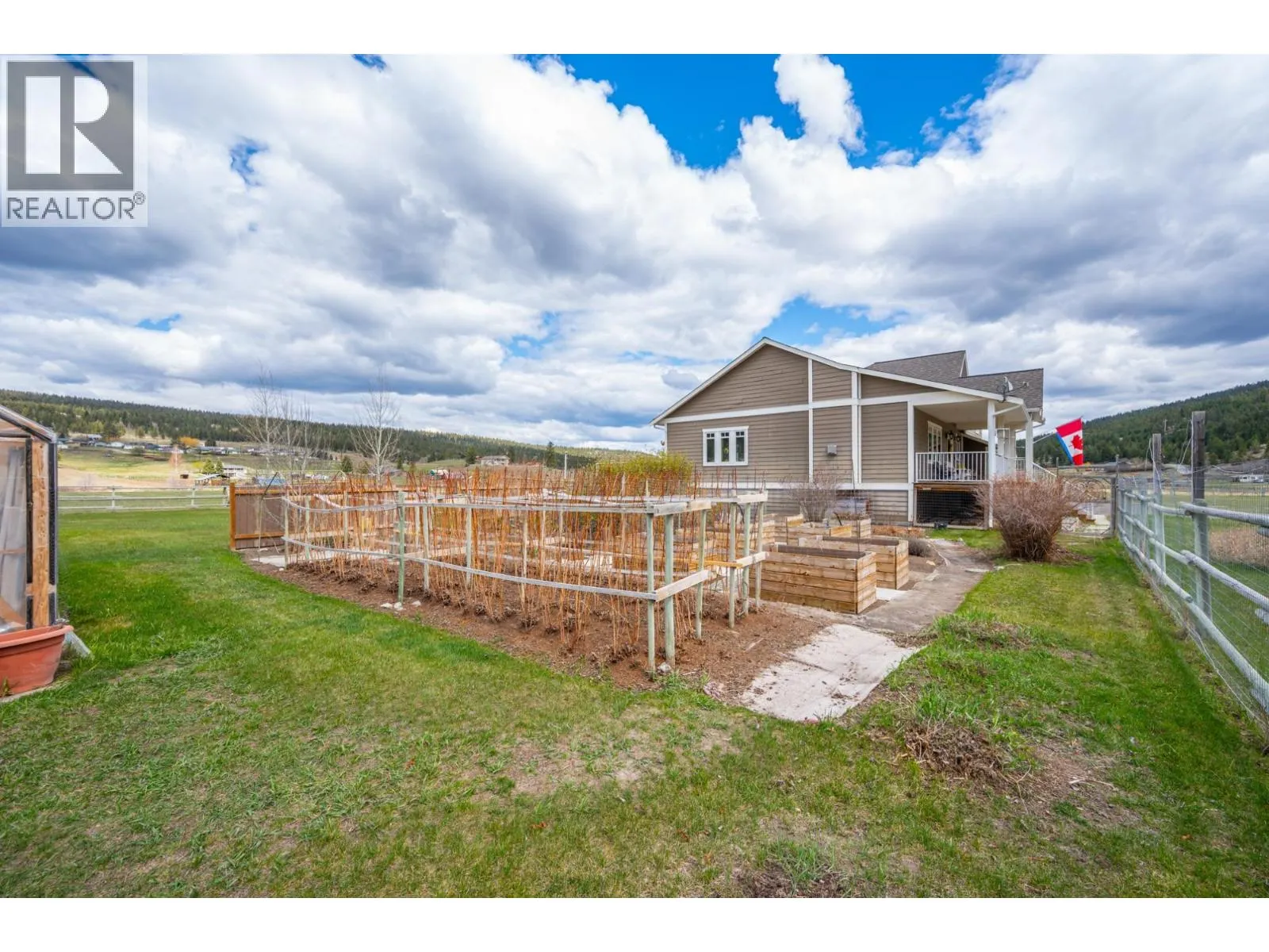 661 LAGOON COURT Road