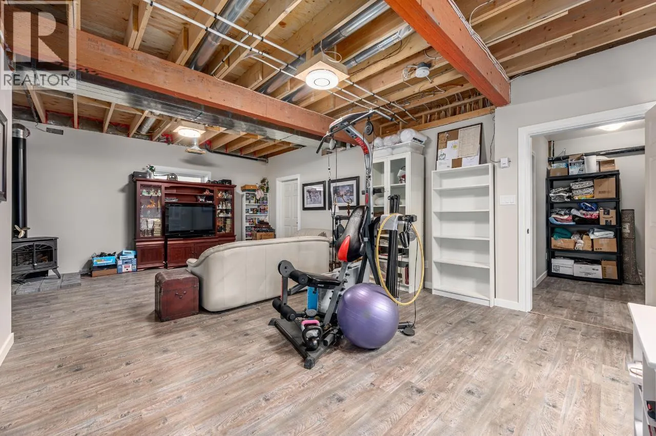 661 LAGOON COURT Road