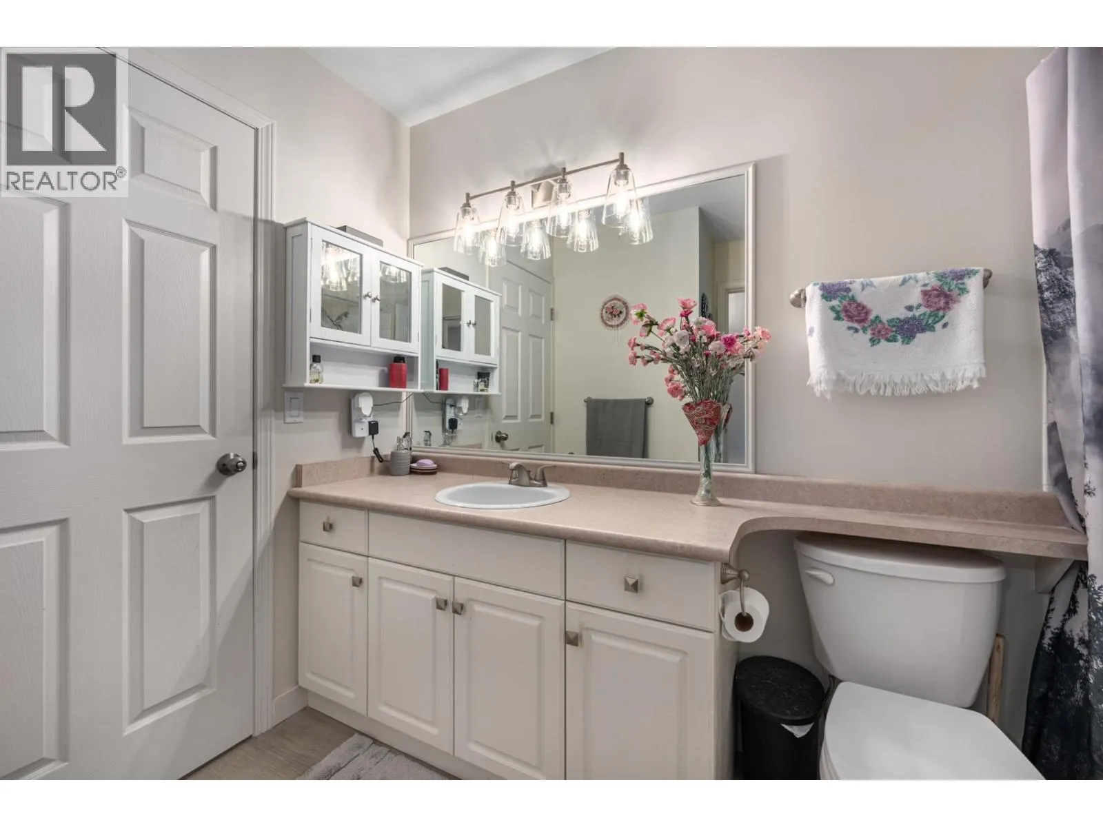 807 RAILWAY Avenue Unit# 10