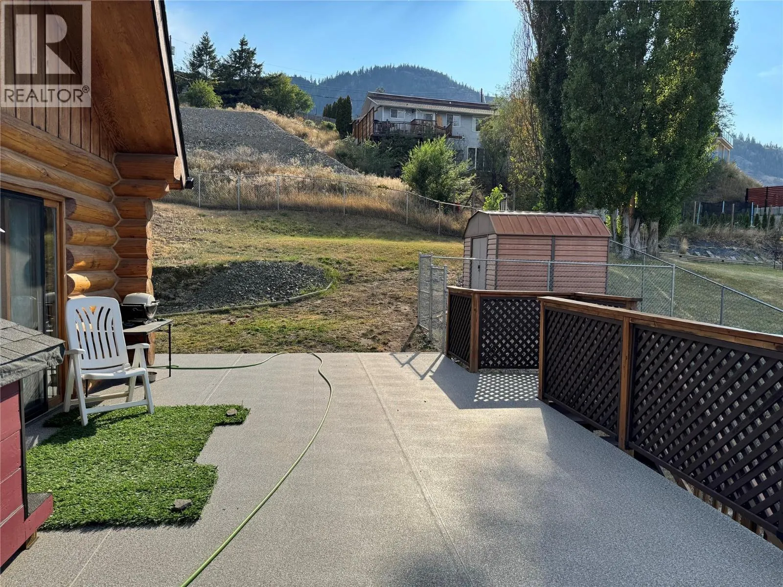 1135 CLEARVIEW Drive