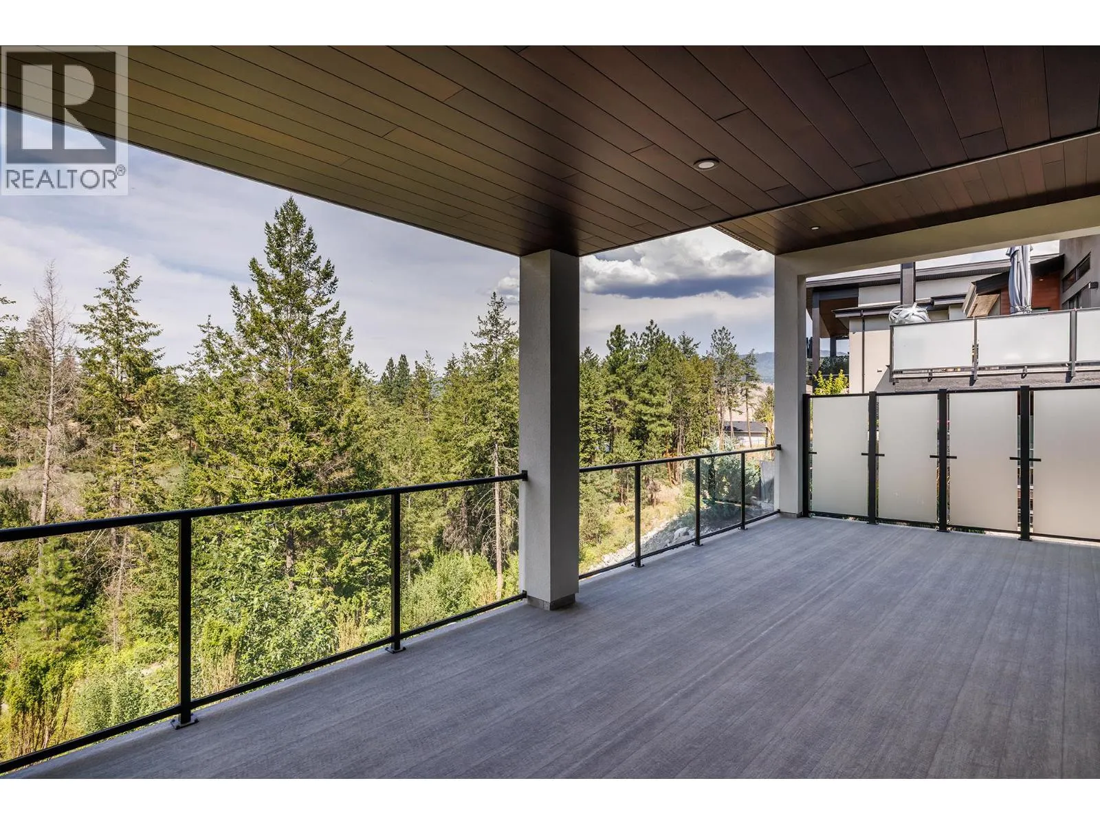 10274 Beacon Hill Drive