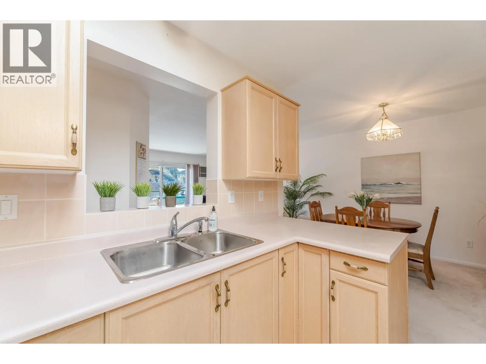8905 Pineo Court Unit# 305