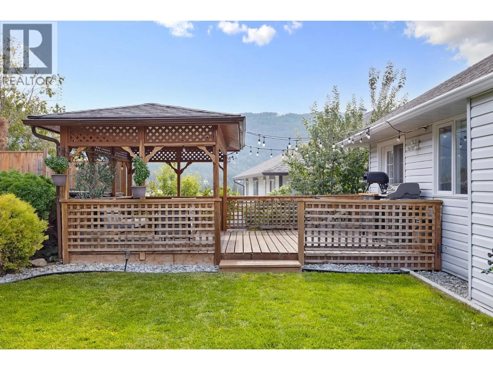 6749 Foothills Drive