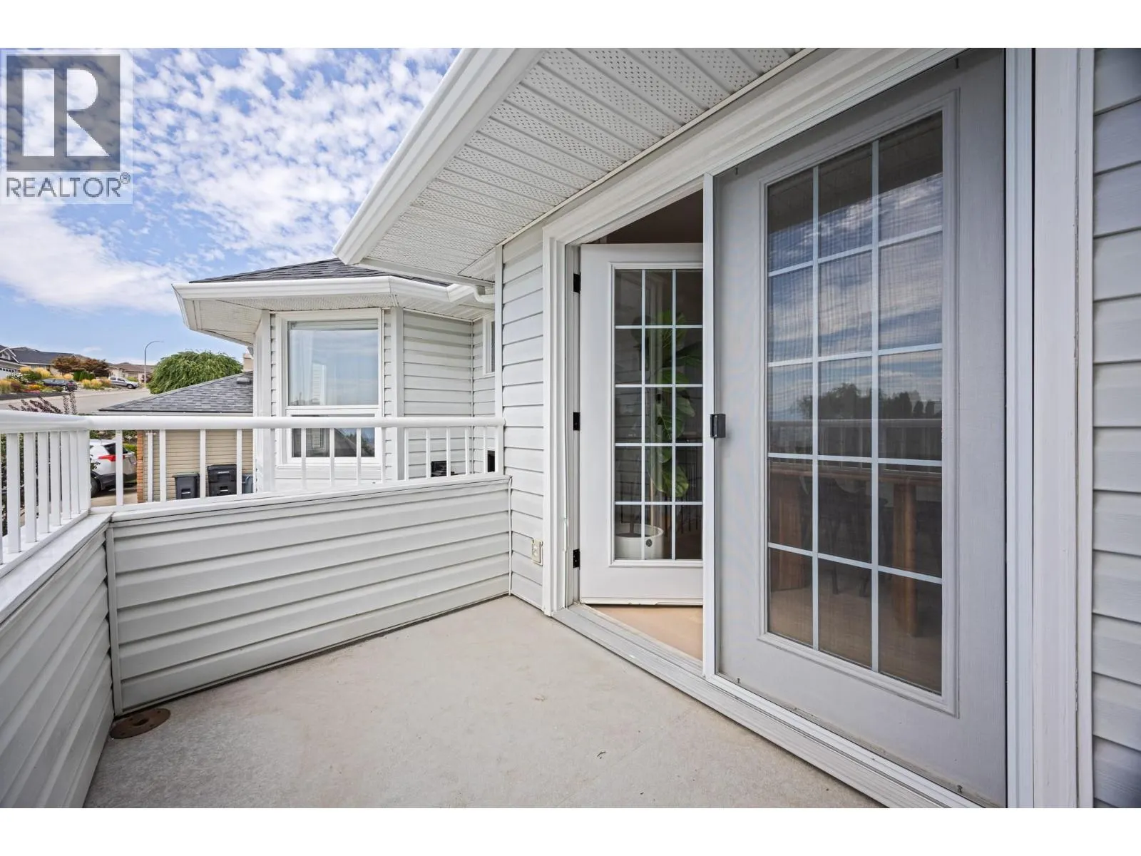 6749 Foothills Drive