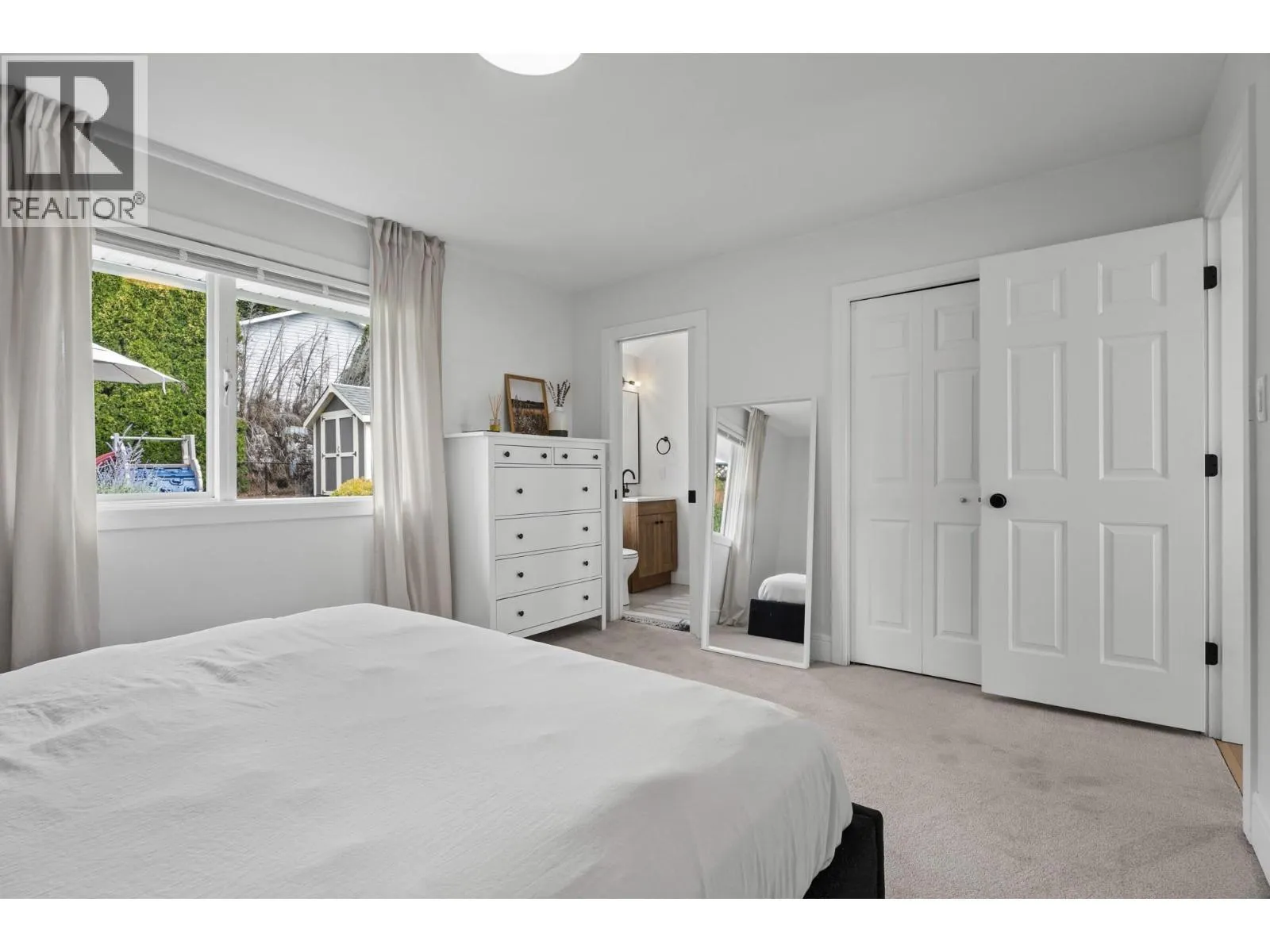 6749 Foothills Drive