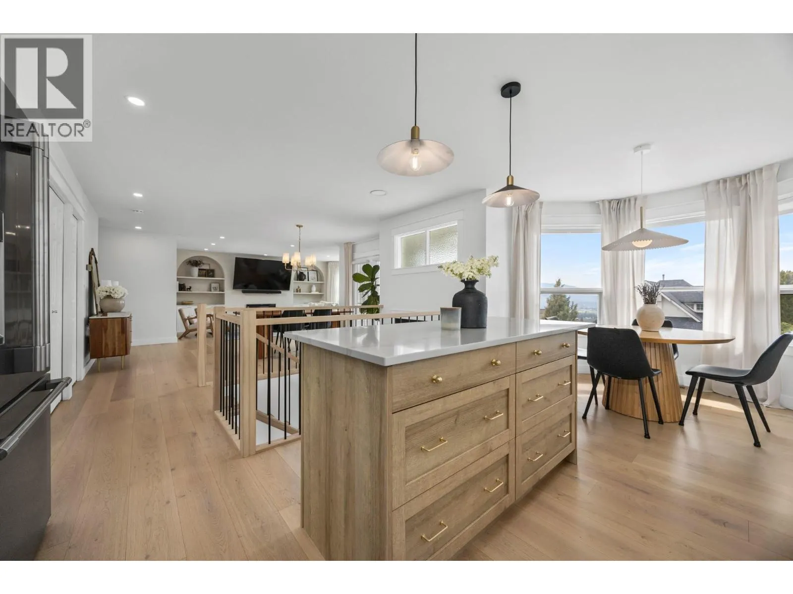 6749 Foothills Drive