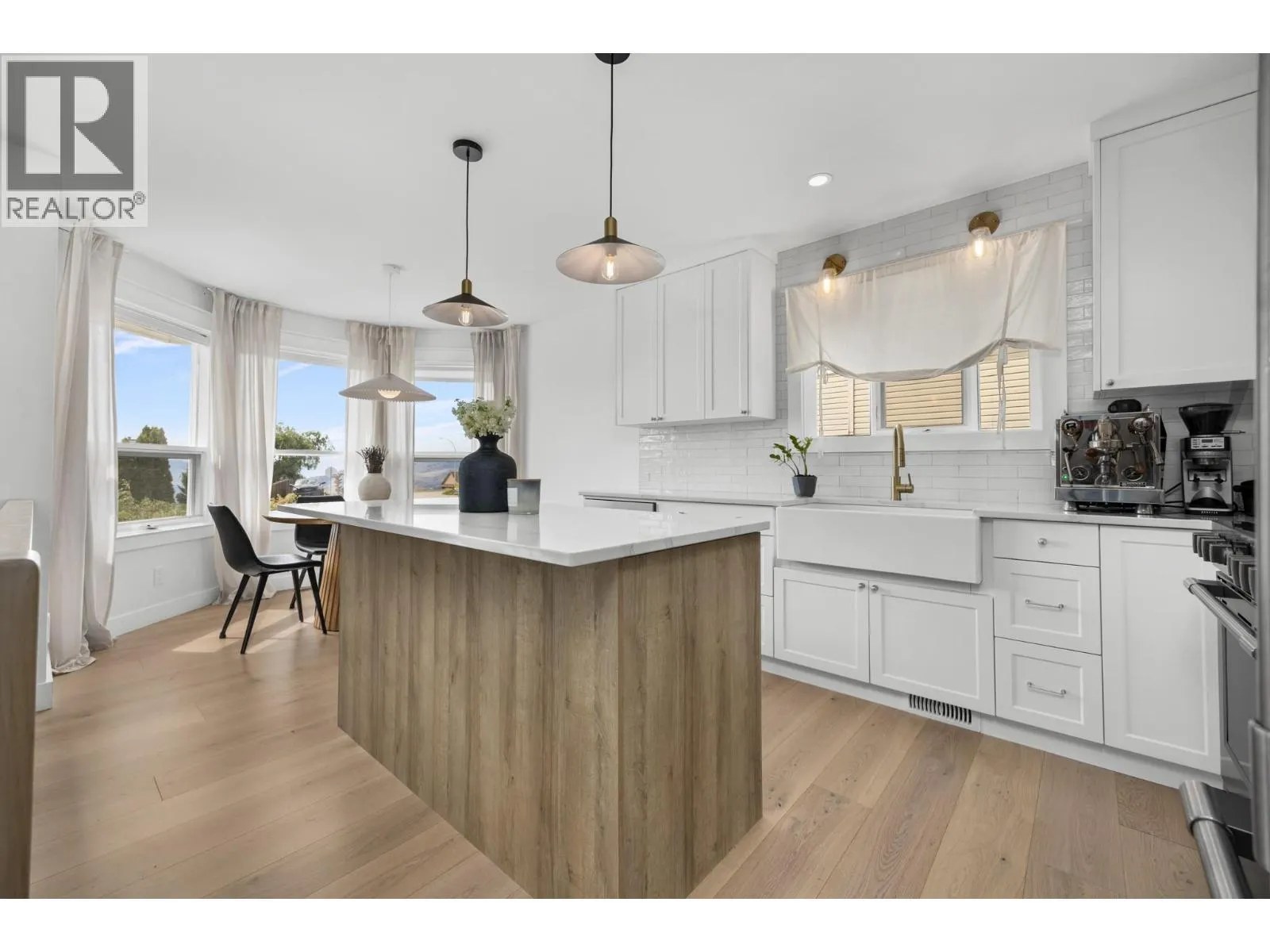 6749 Foothills Drive