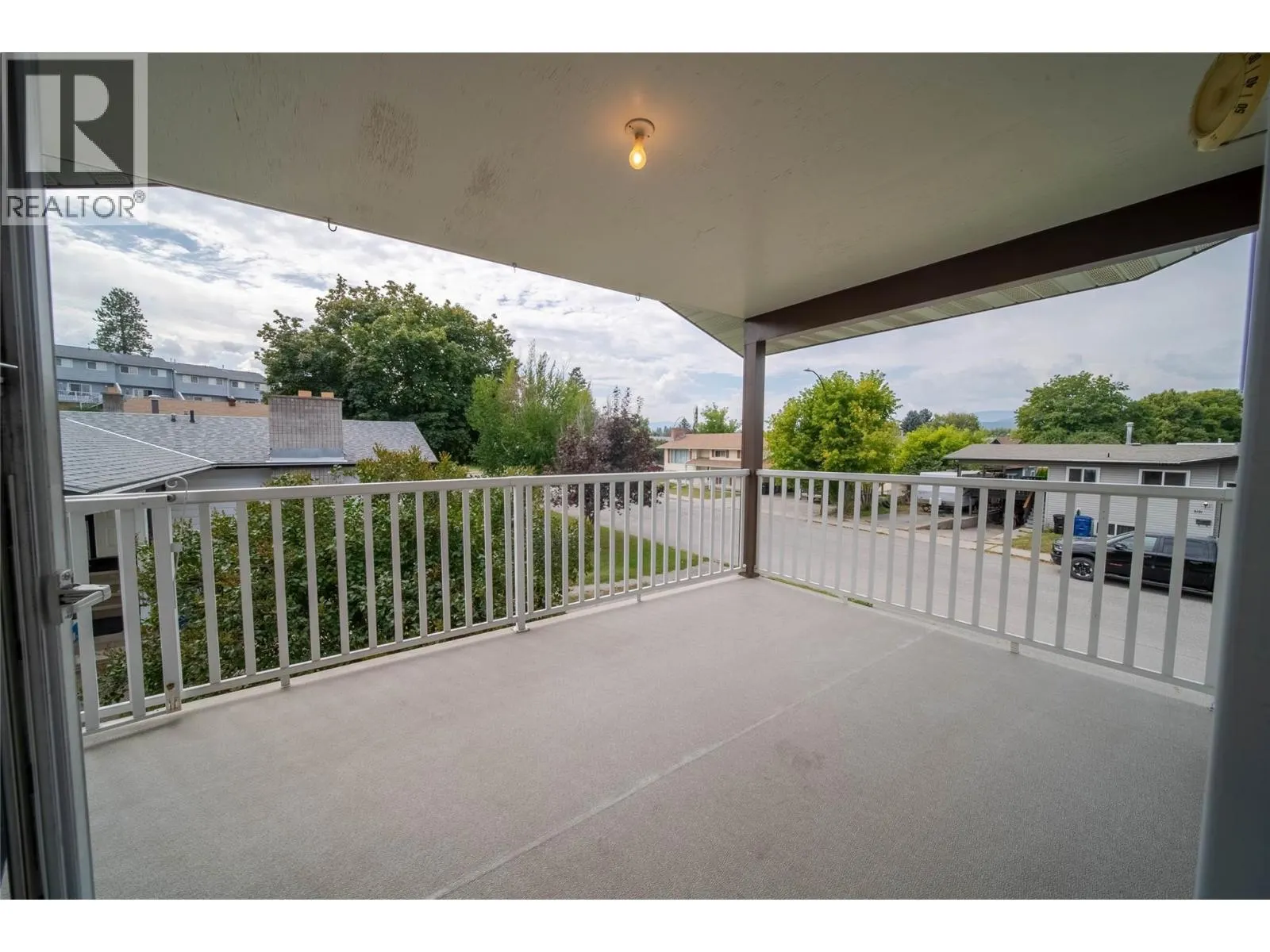2203 5th Street N