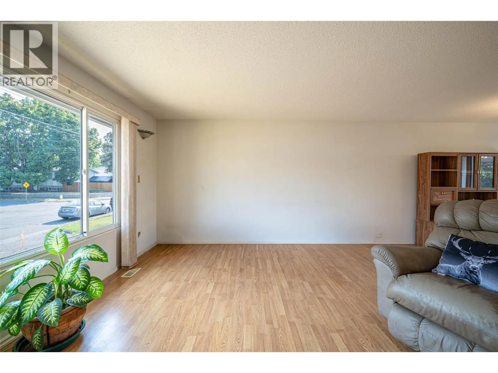 4402 16 Avenue Lot# 7