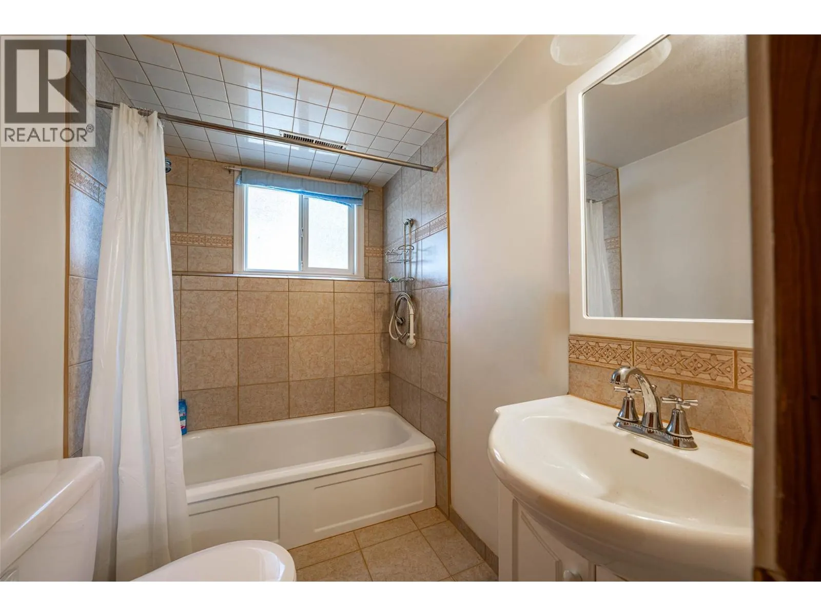 4402 16 Avenue Lot# 7