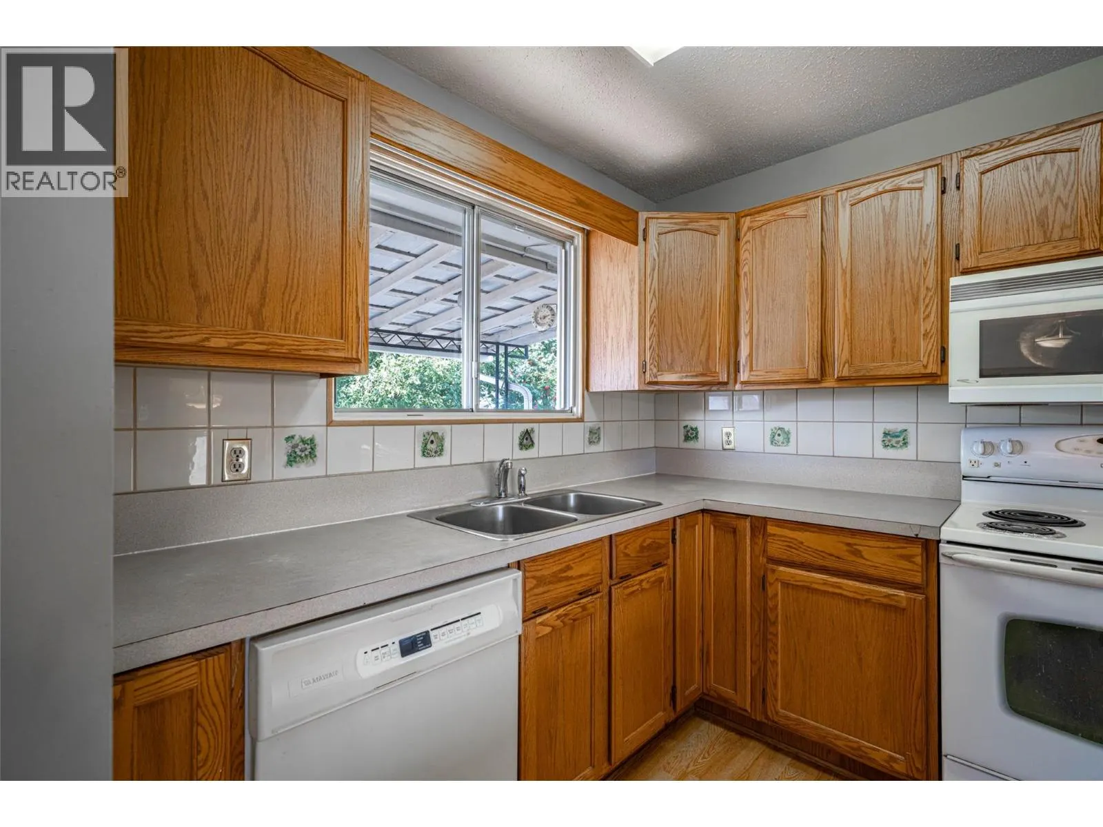 4402 16 Avenue Lot# 7