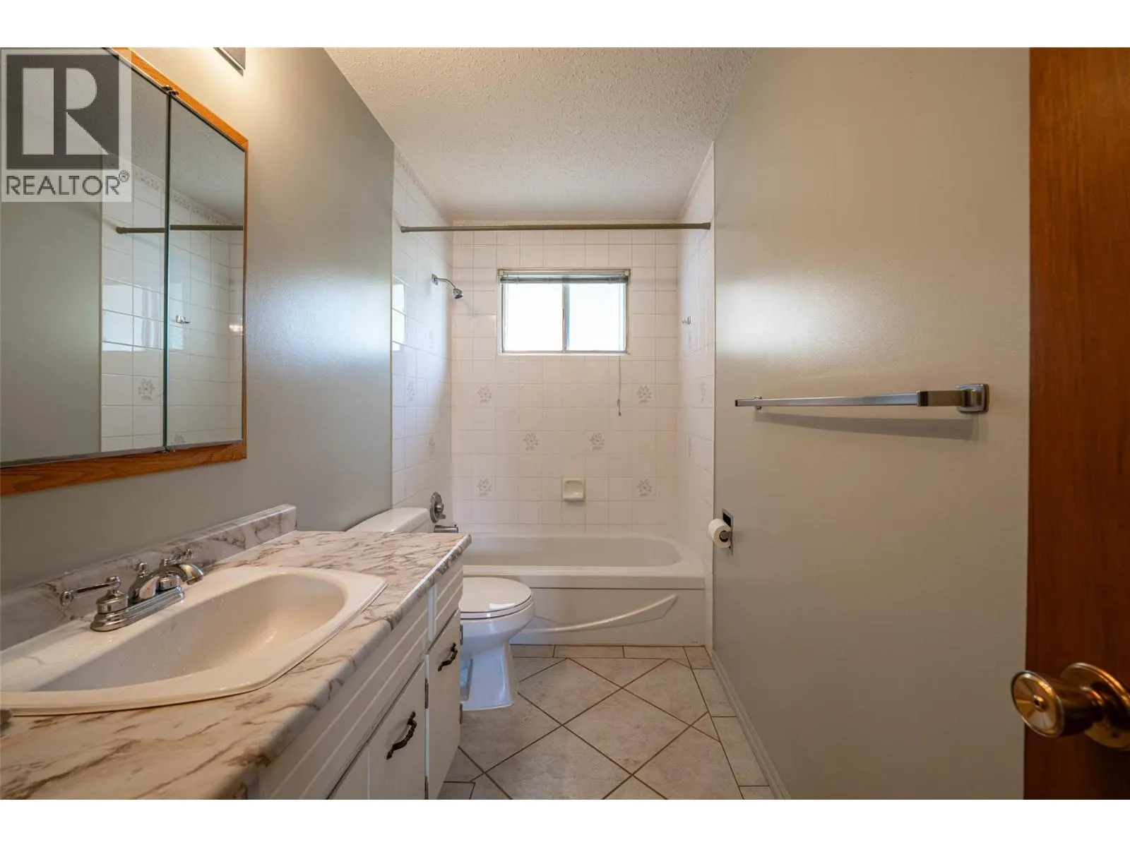 4402 16 Avenue Lot# 7