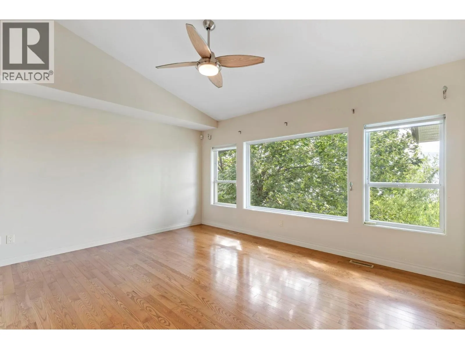1569 Gregory Road