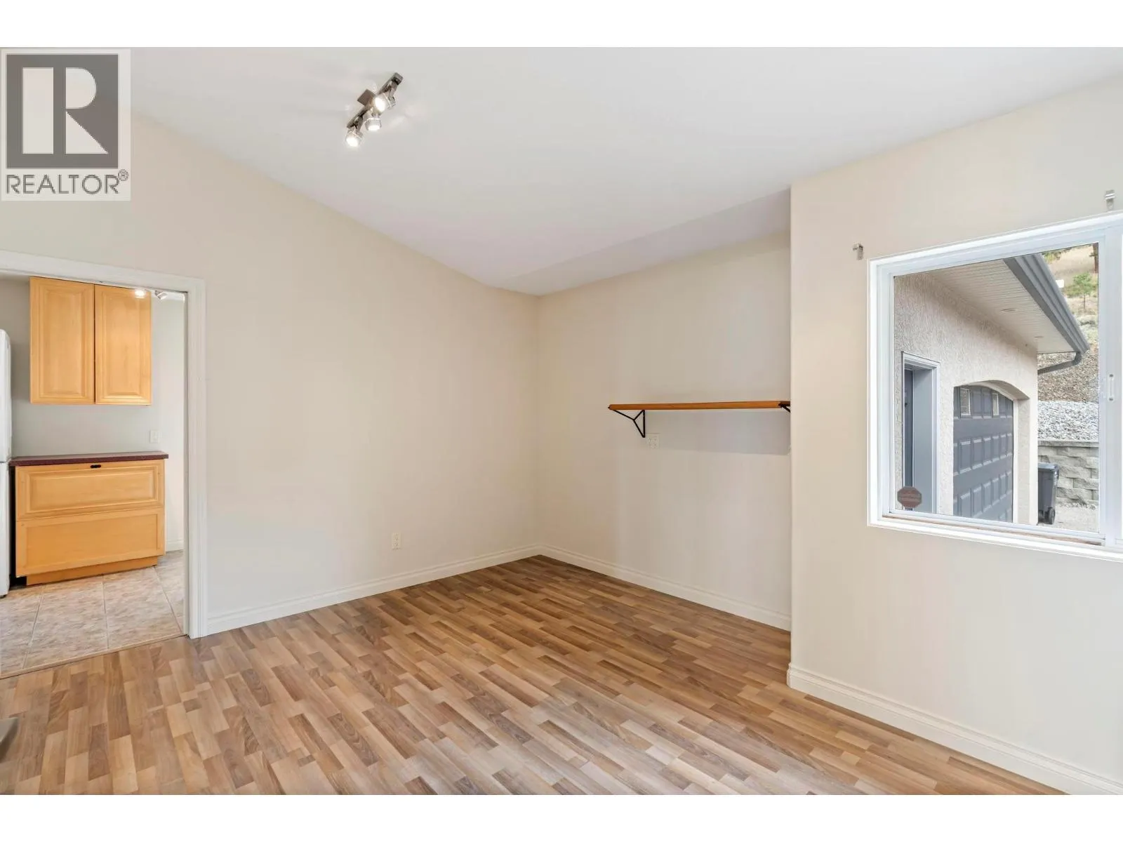 1569 Gregory Road