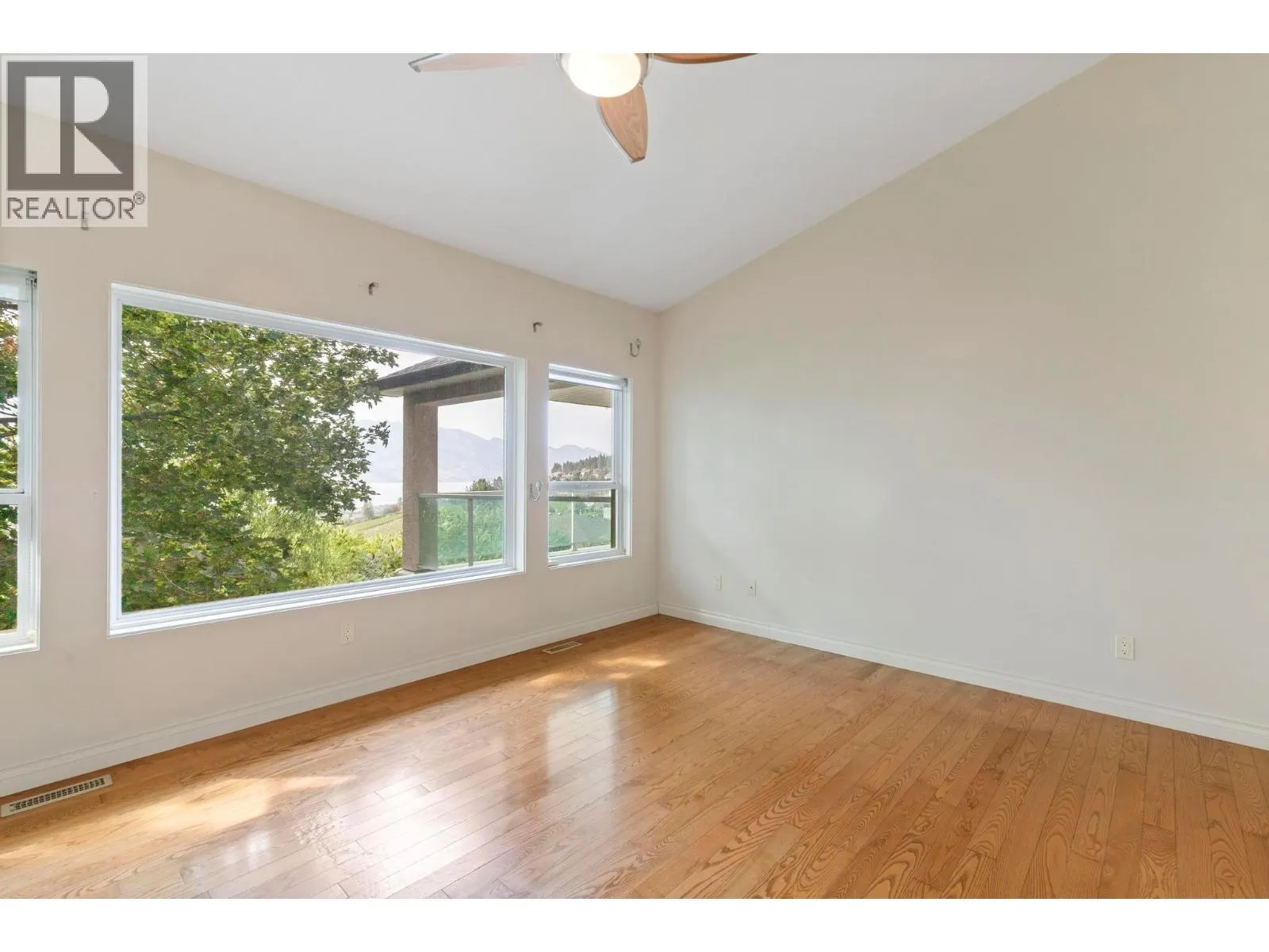 1569 Gregory Road