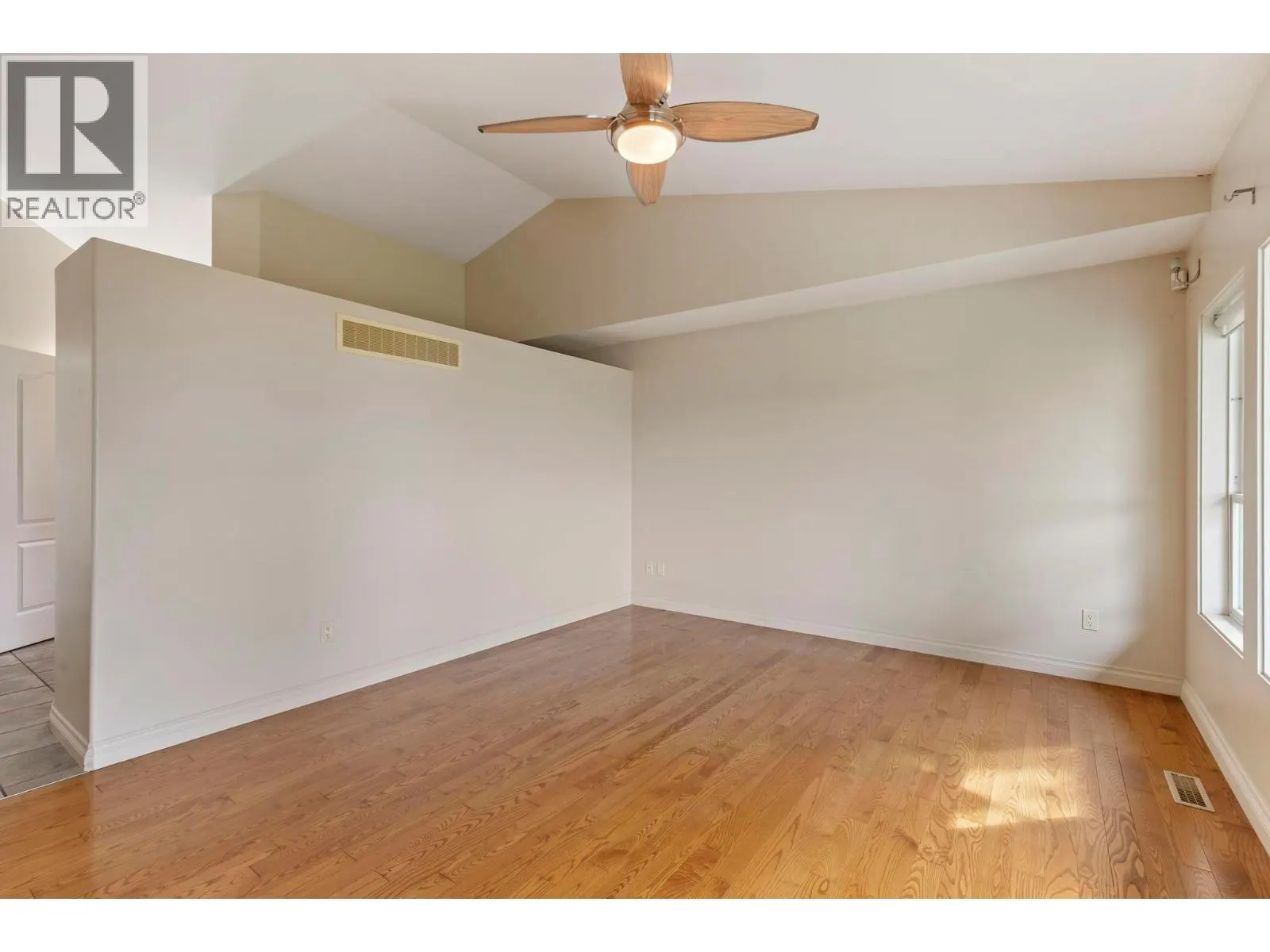 1569 Gregory Road