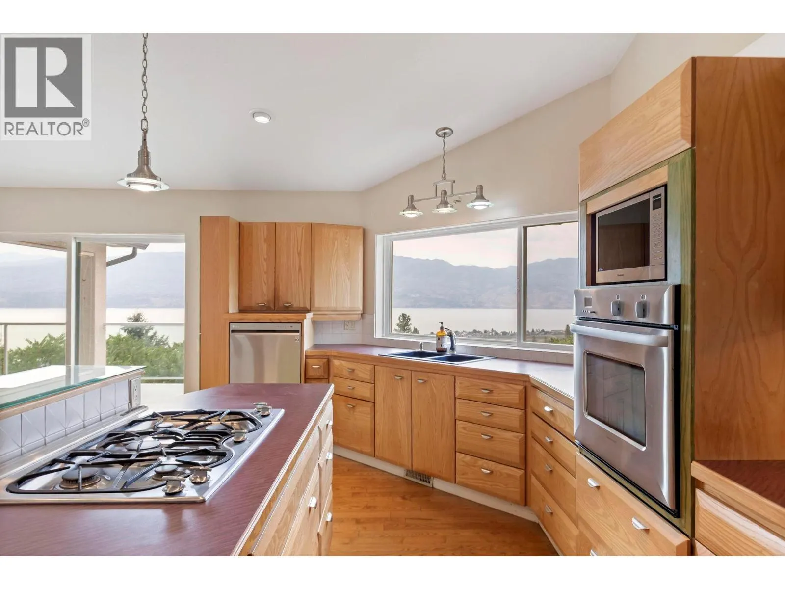 1569 Gregory Road
