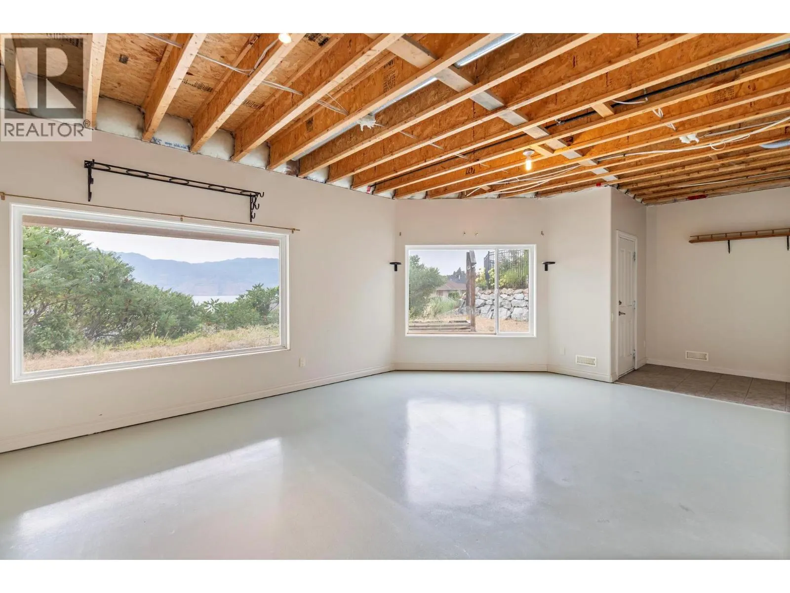 1569 Gregory Road
