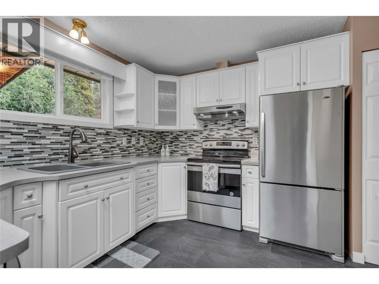 733 Josselyn Court
