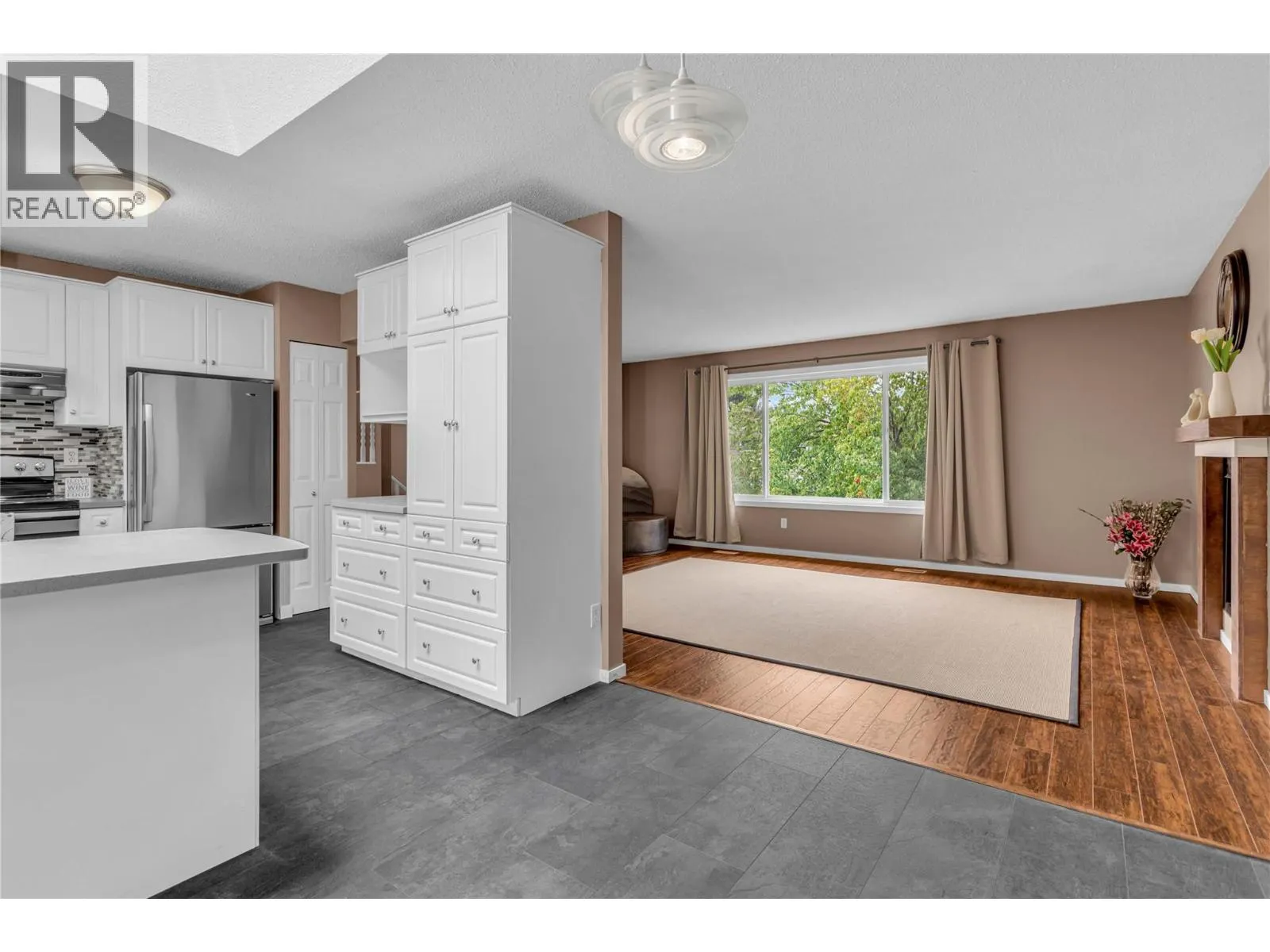 733 Josselyn Court