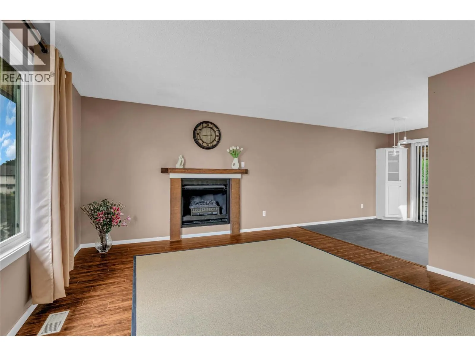 733 Josselyn Court