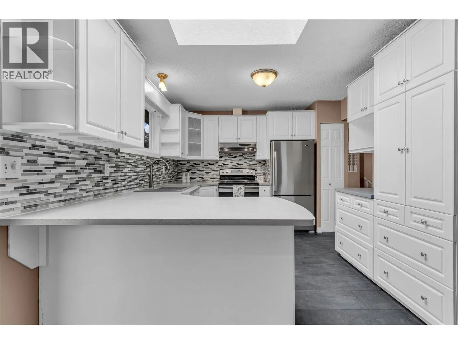 733 Josselyn Court