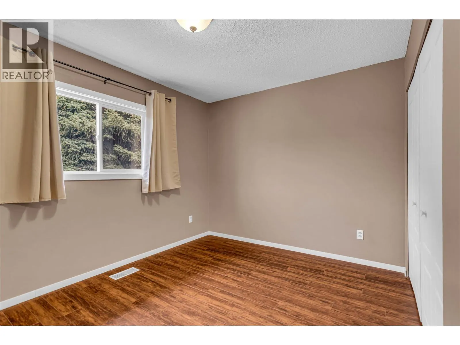 733 Josselyn Court