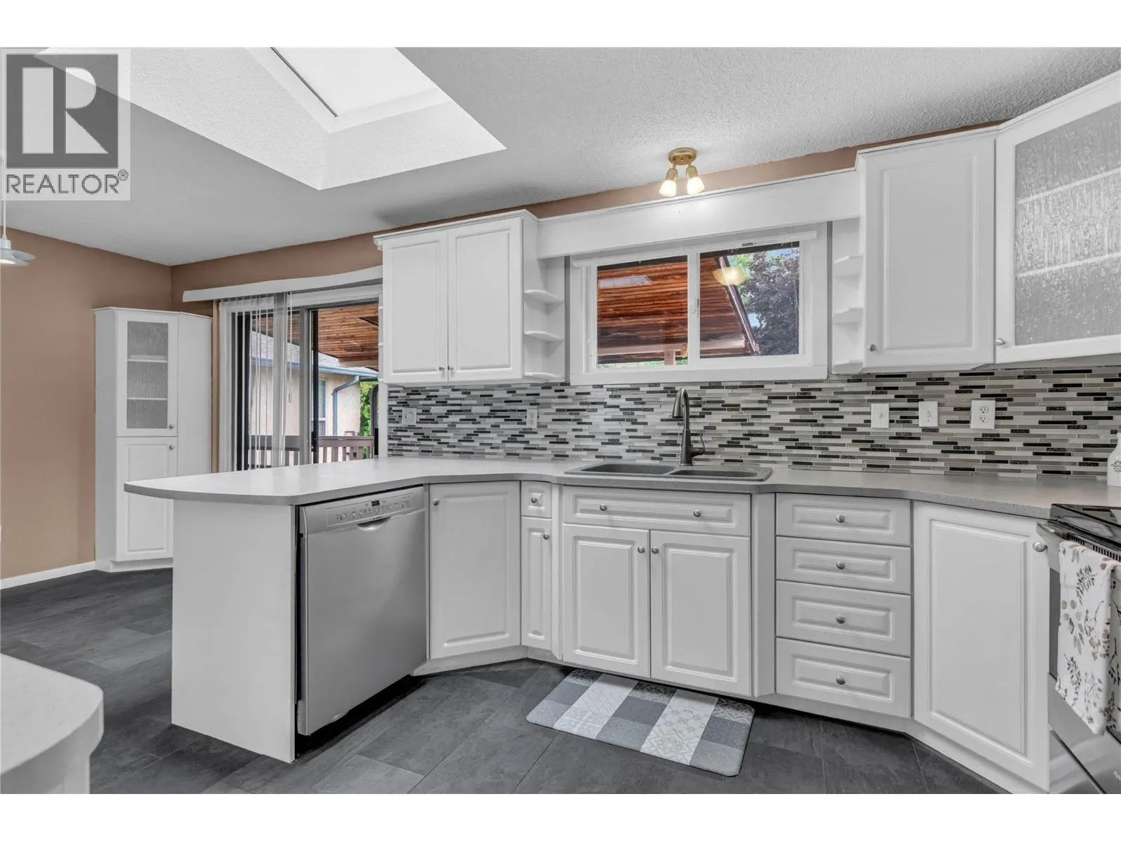 733 Josselyn Court