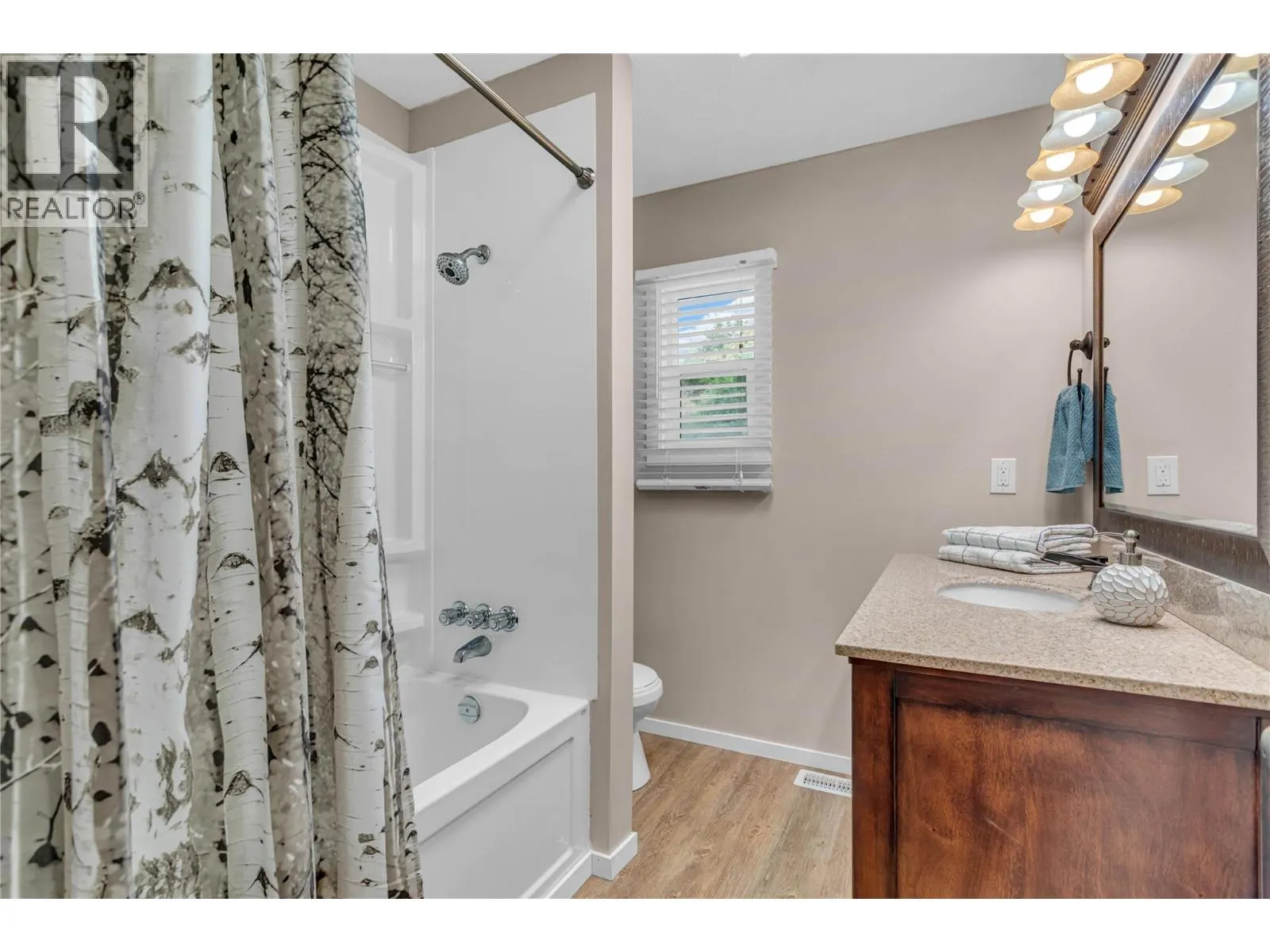 733 Josselyn Court