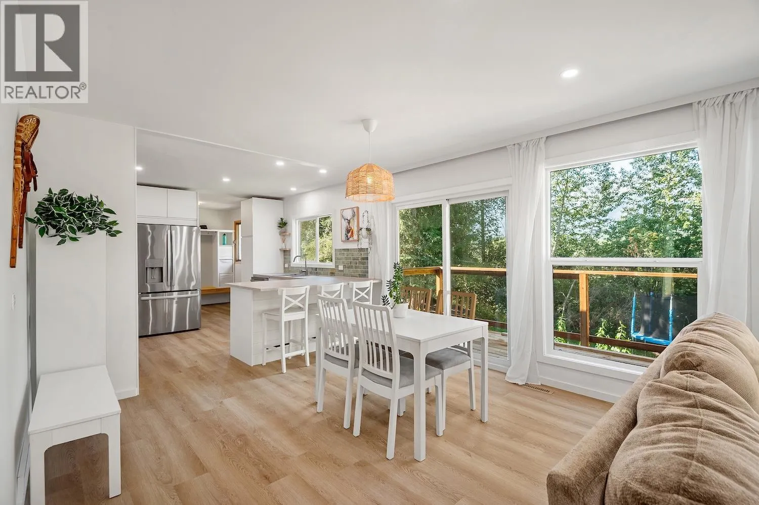 31 ELKVIEW Drive