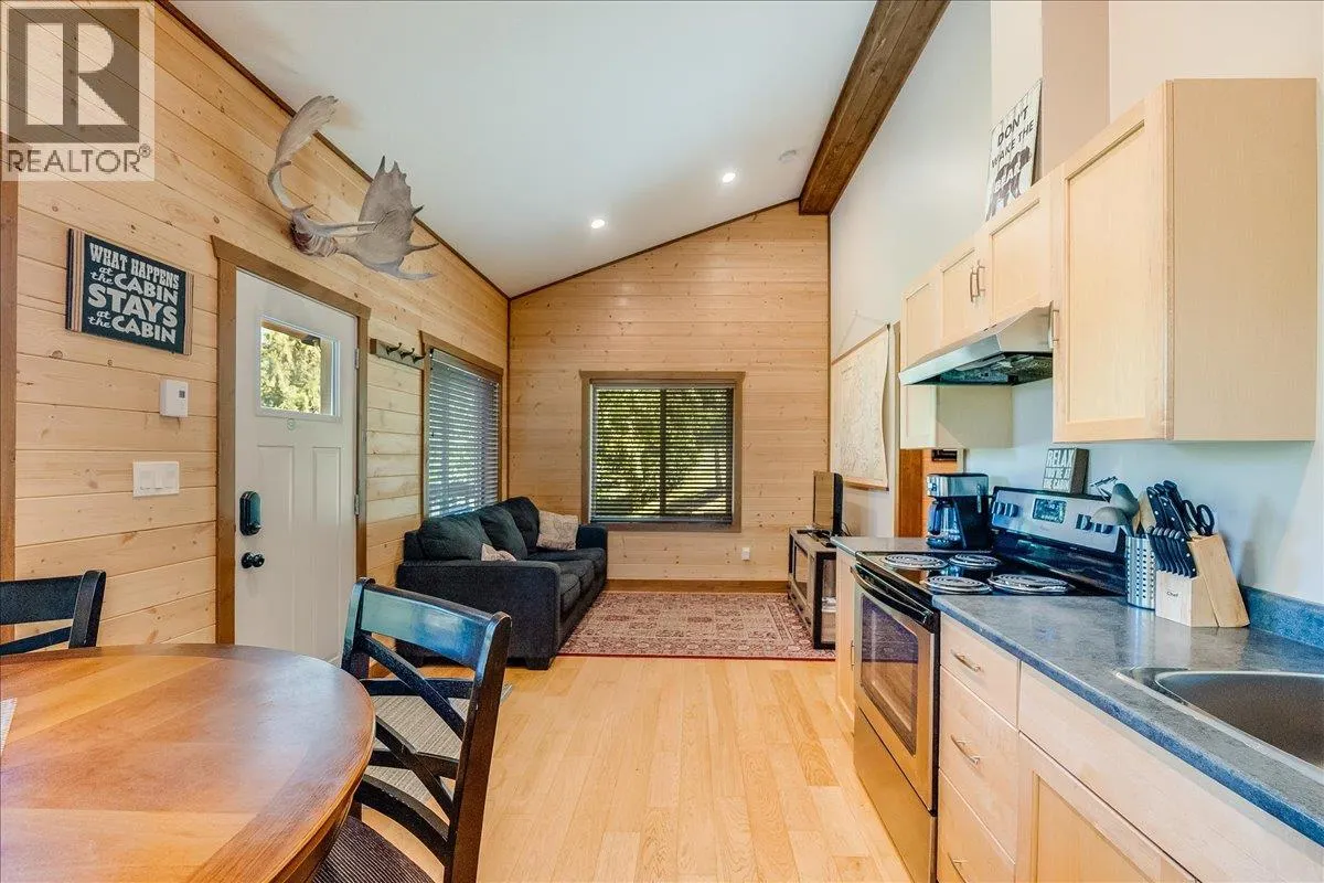 3213 VINDUSKY Road