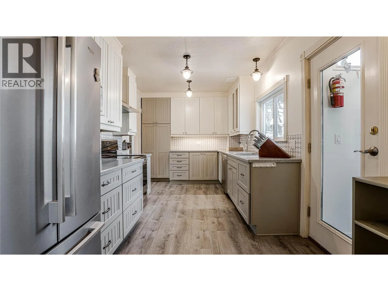 4008 Pleasant Valley Road