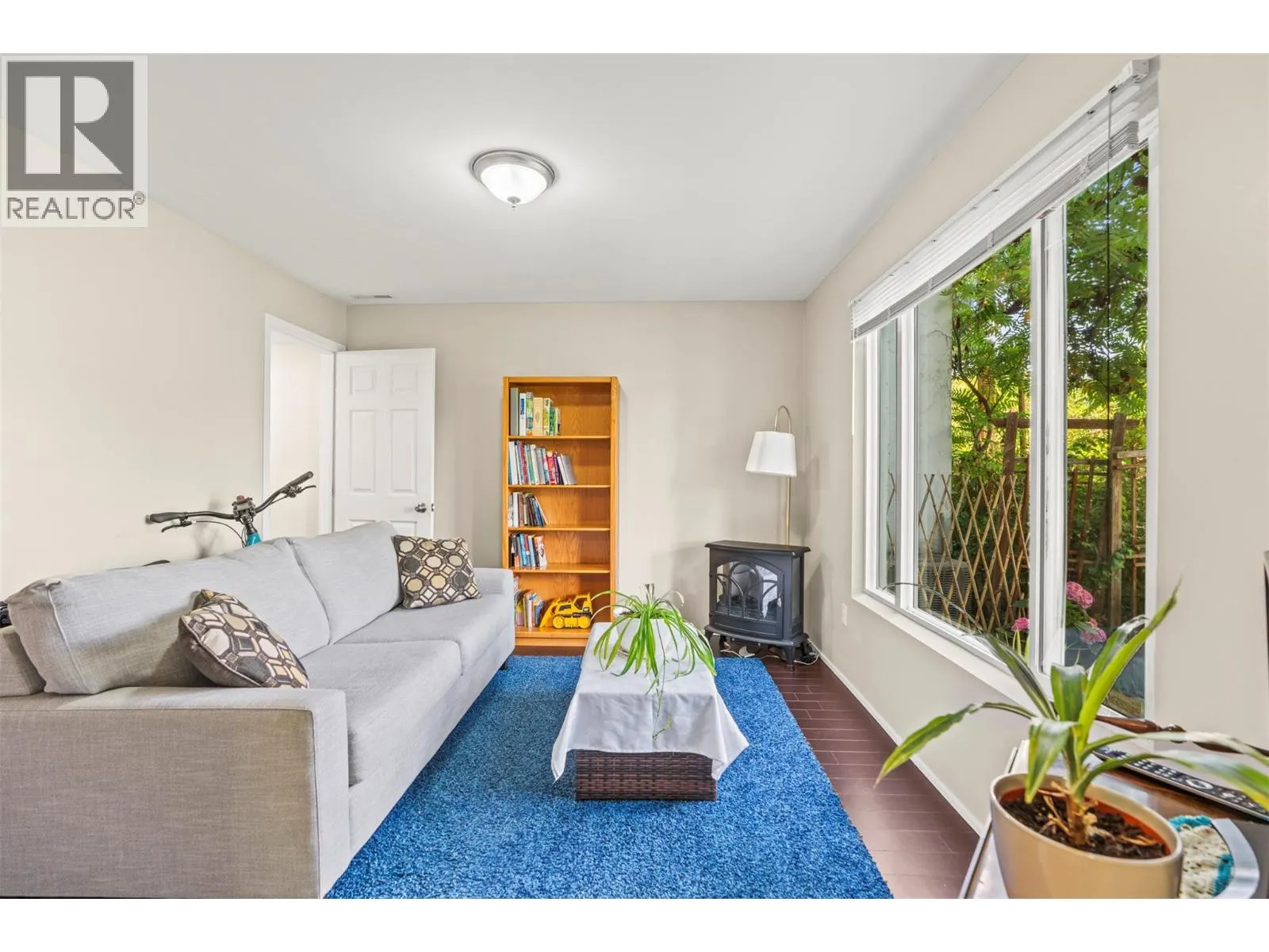 3901 35 Avenue Unit# 2