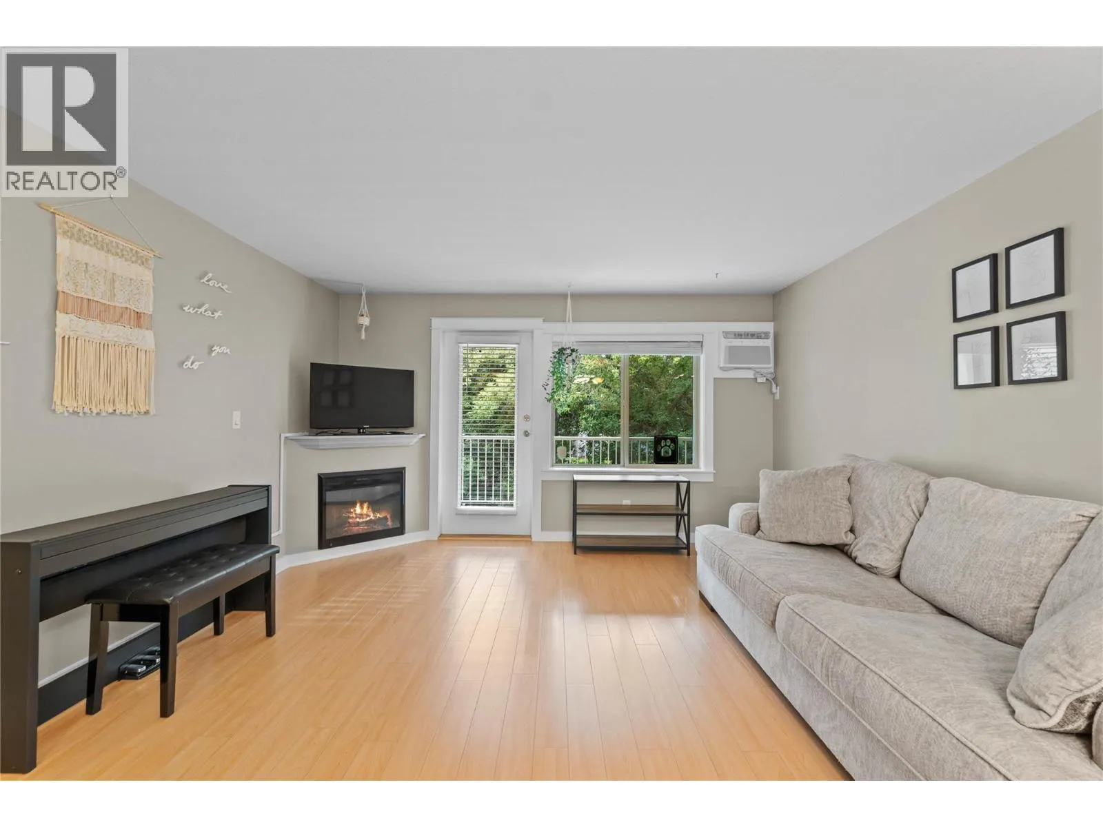 301 Browne Road Unit# 210