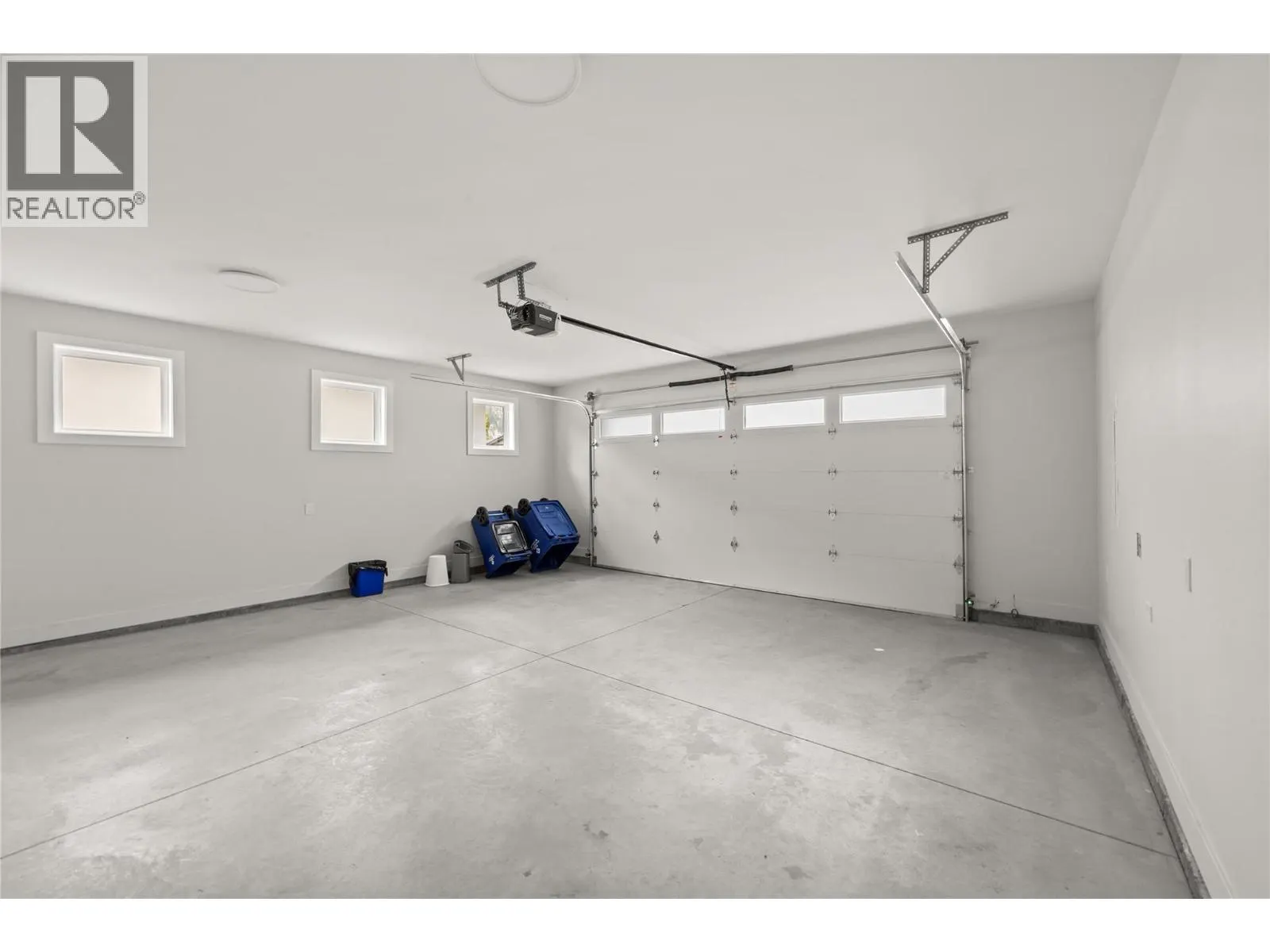 1789 Viewpoint Drive