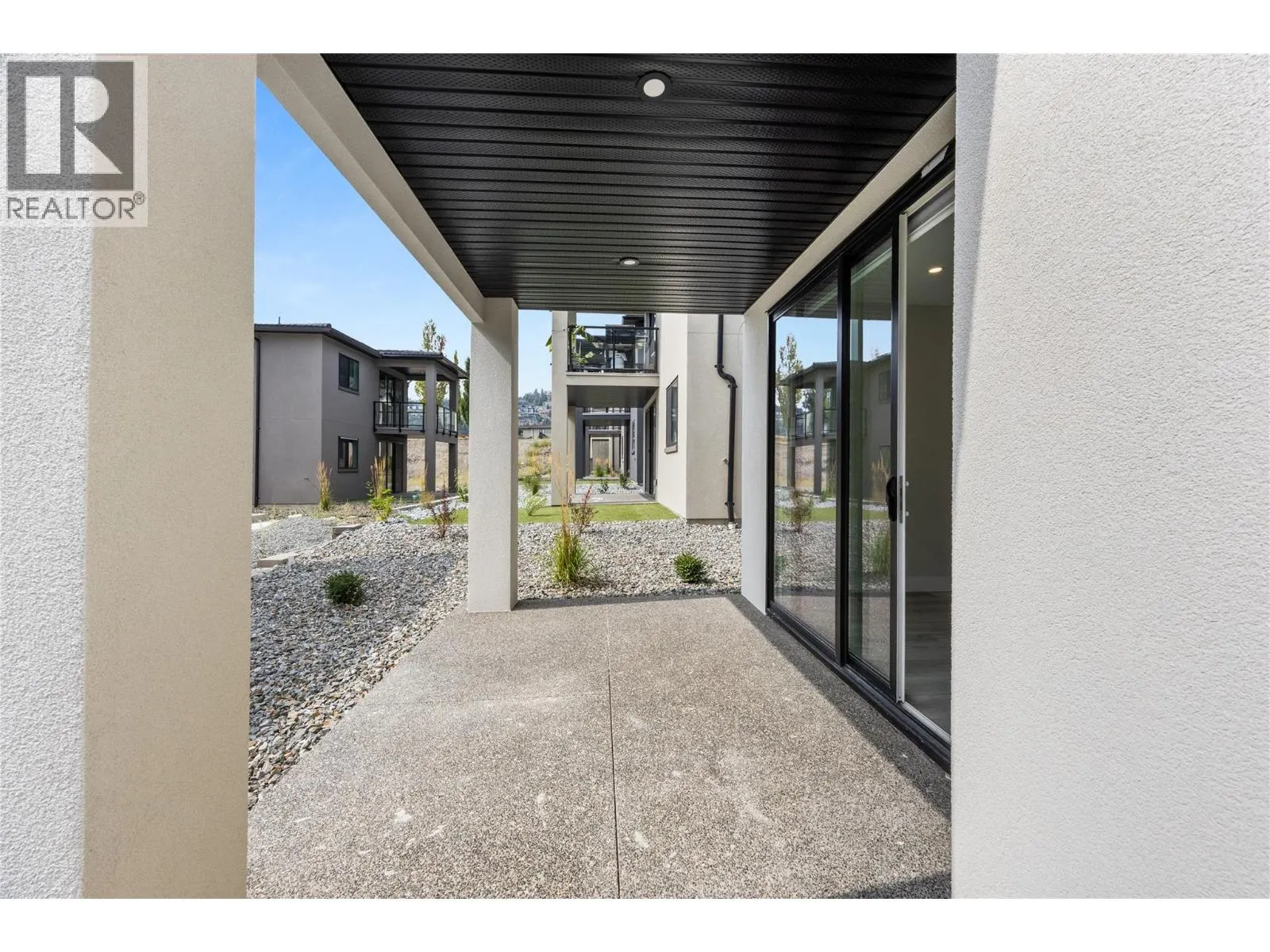 1789 Viewpoint Drive