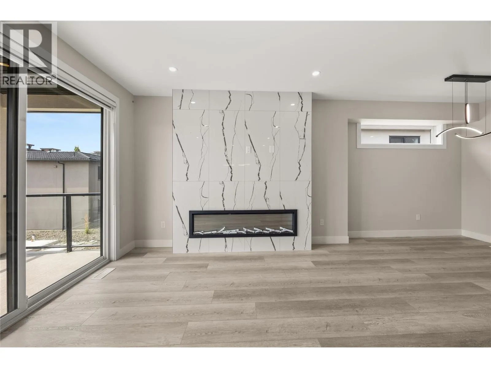 1789 Viewpoint Drive