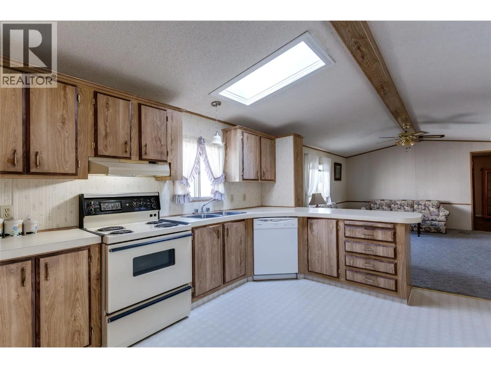 720 Commonwealth Road Unit# 140