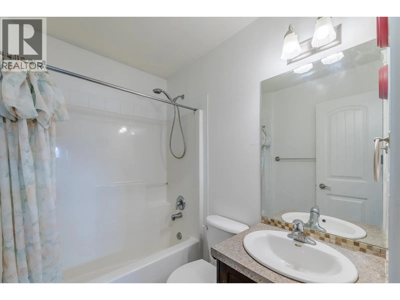 454 Westminster Avenue W Unit# 102