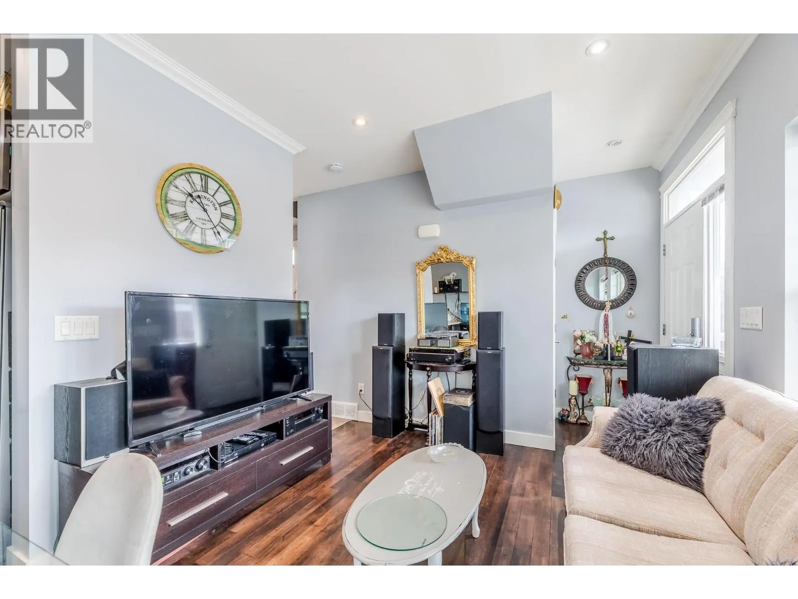 454 Westminster Avenue W Unit# 102