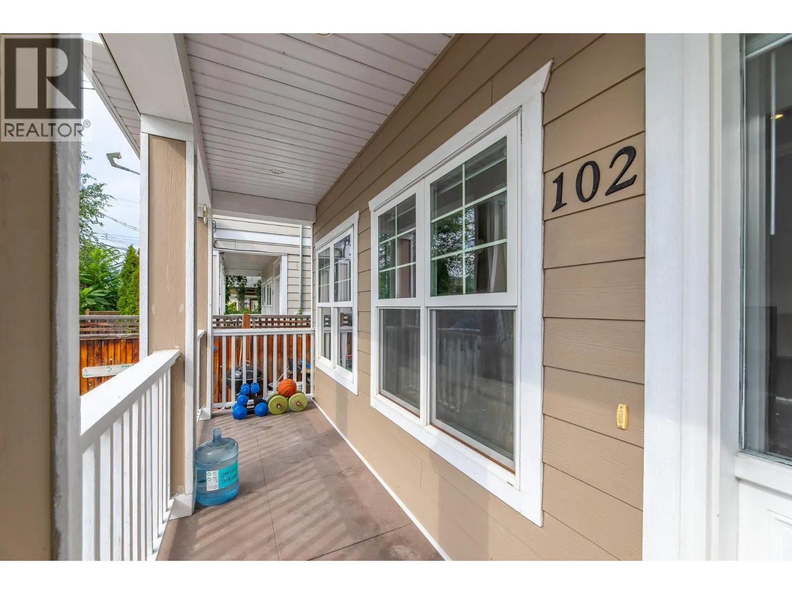 454 Westminster Avenue W Unit# 102
