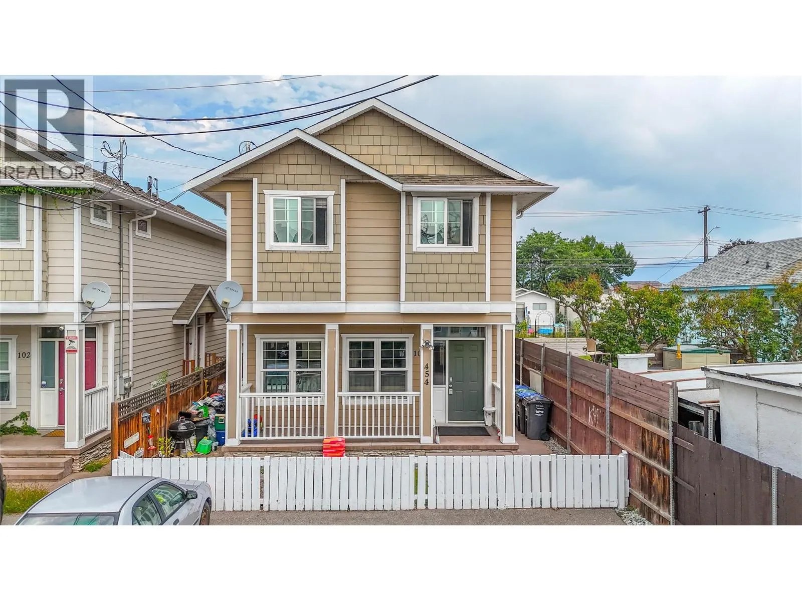 454 Westminster Avenue W Unit# 102