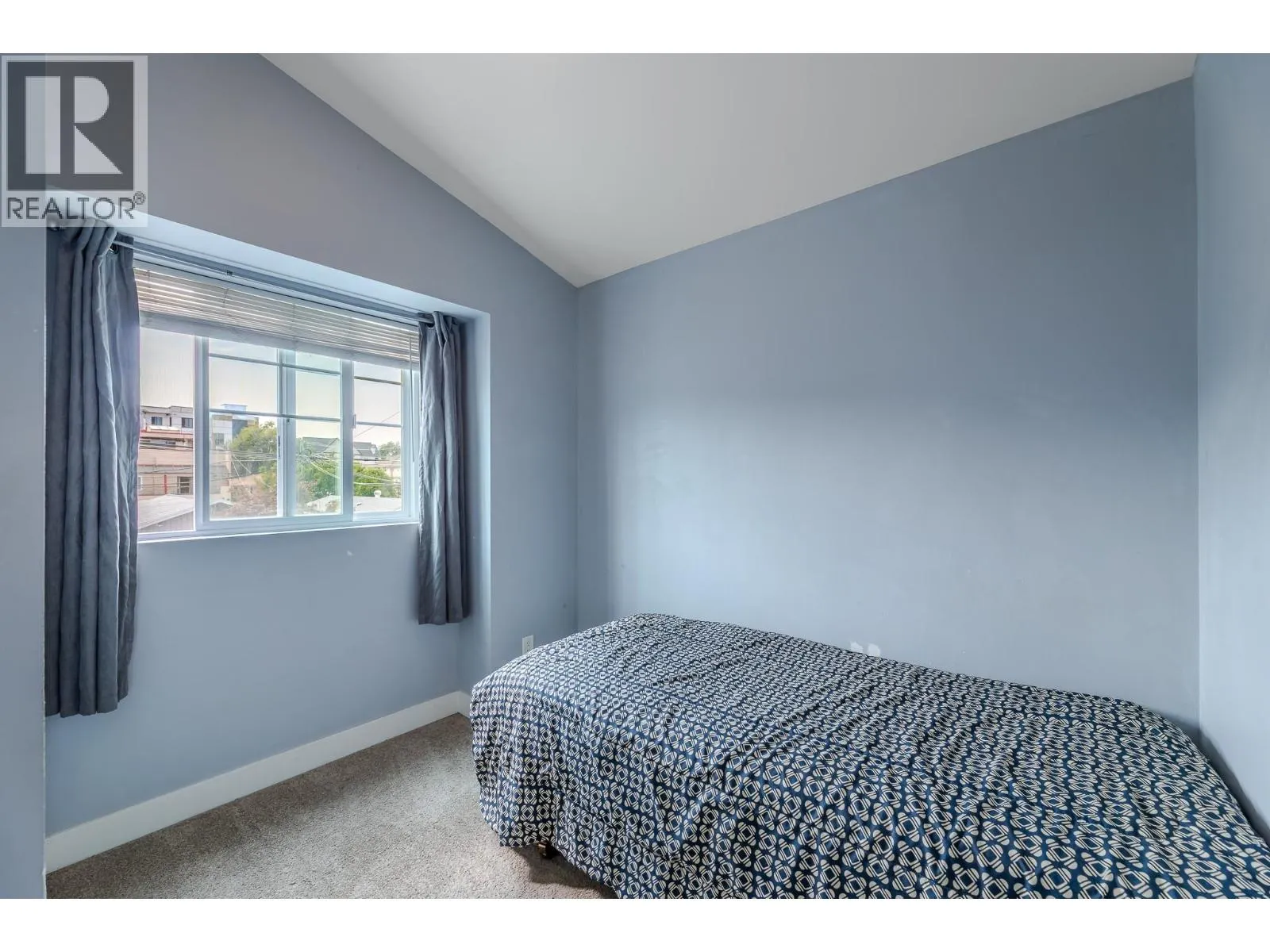 454 Westminster Avenue W Unit# 102