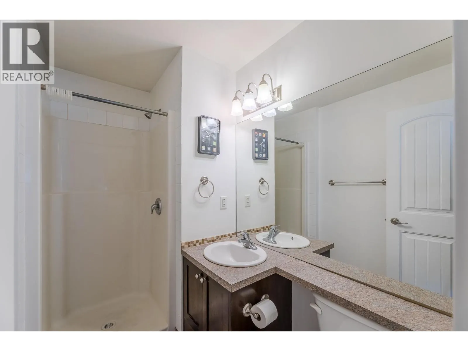 454 Westminster Avenue W Unit# 102