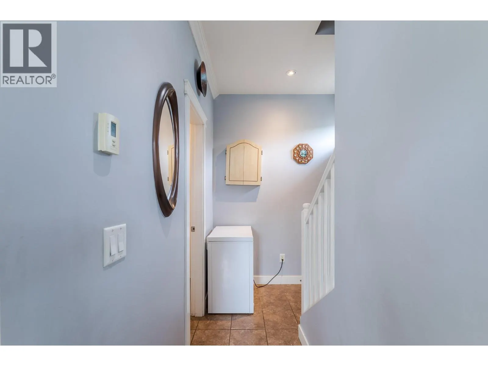 454 Westminster Avenue W Unit# 102