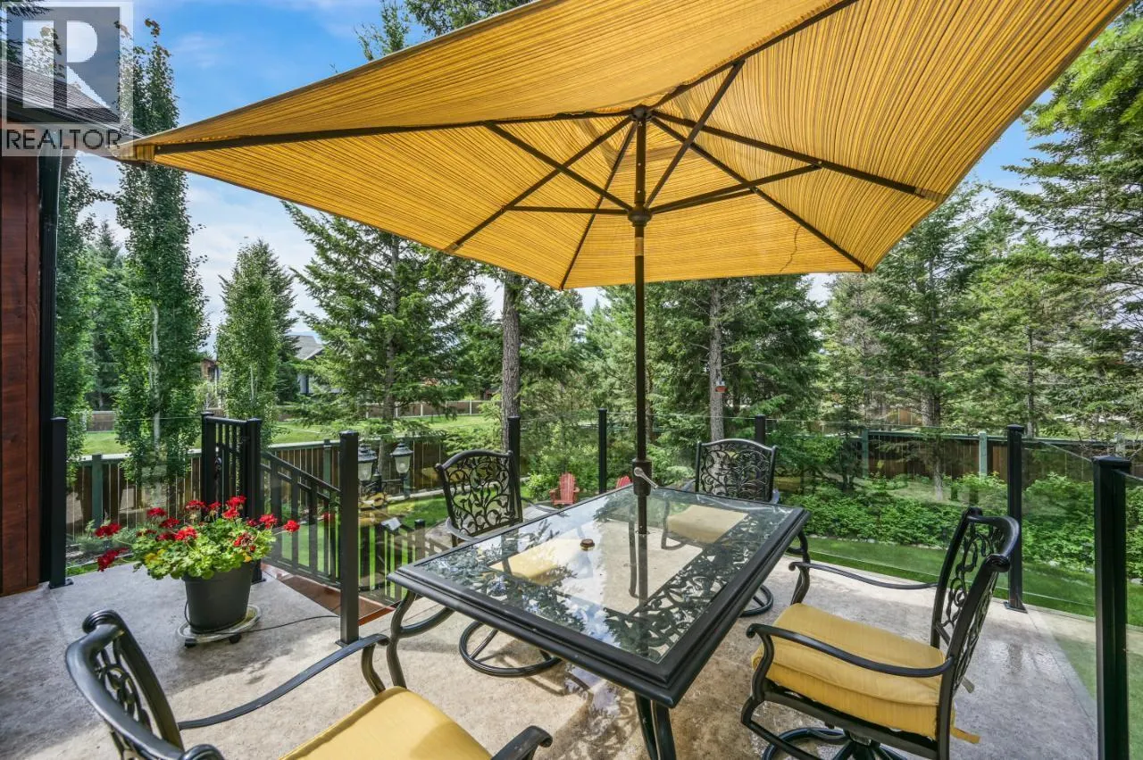 885 COPPERVIEW Close