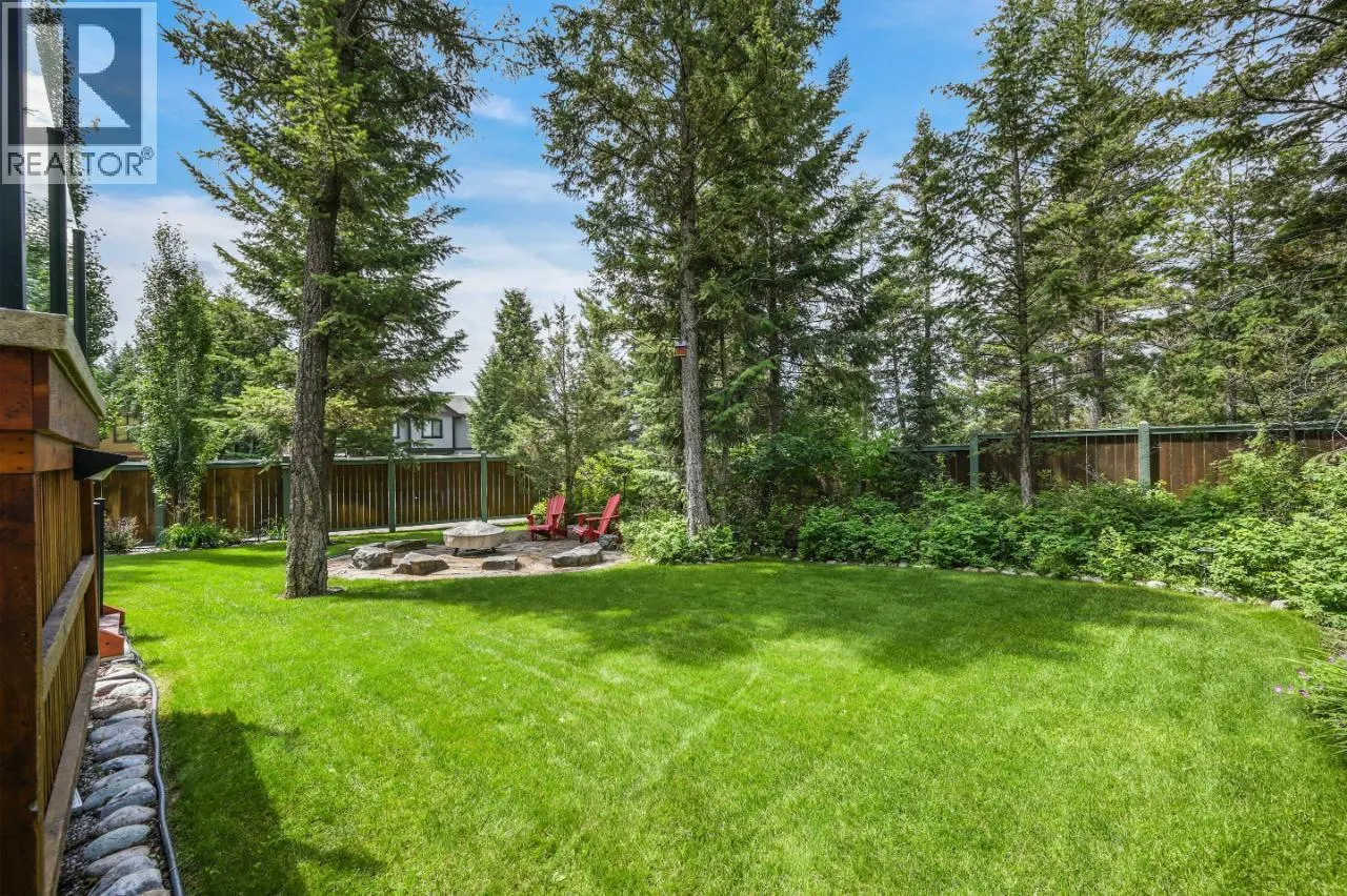 885 COPPERVIEW Close